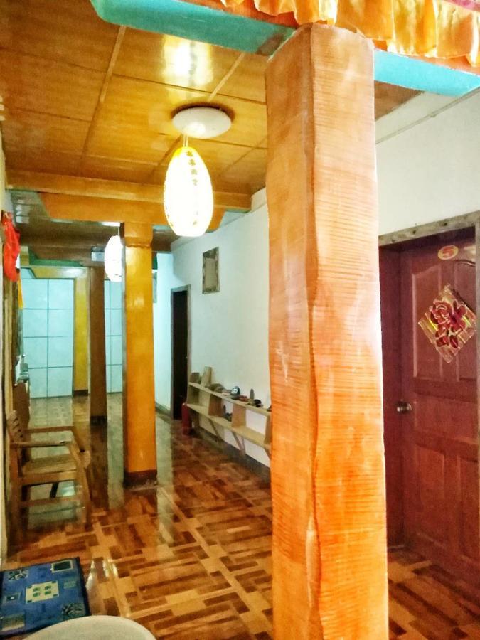 Zishuo Zihua Guest House Daocheng Extérieur photo