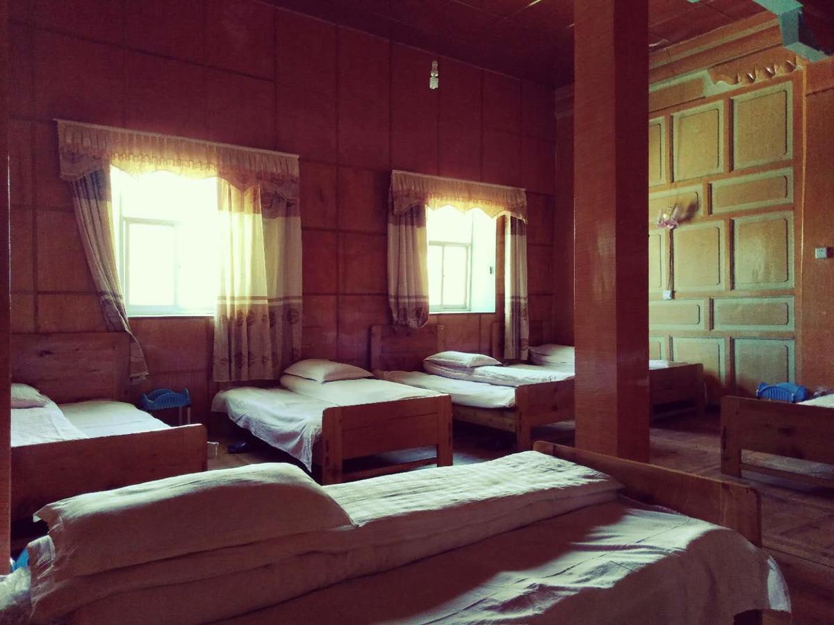 Zishuo Zihua Guest House Daocheng Extérieur photo