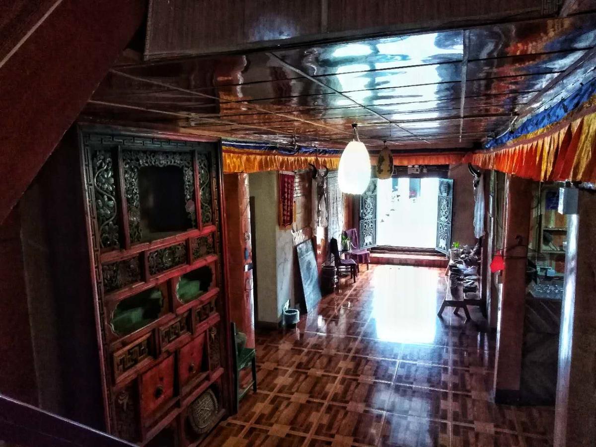 Zishuo Zihua Guest House Daocheng Extérieur photo