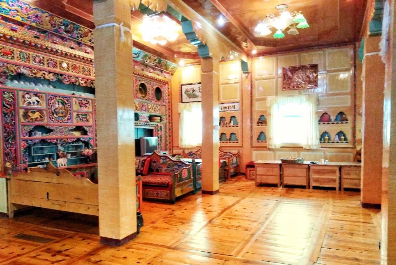 Zishuo Zihua Guest House Daocheng Extérieur photo
